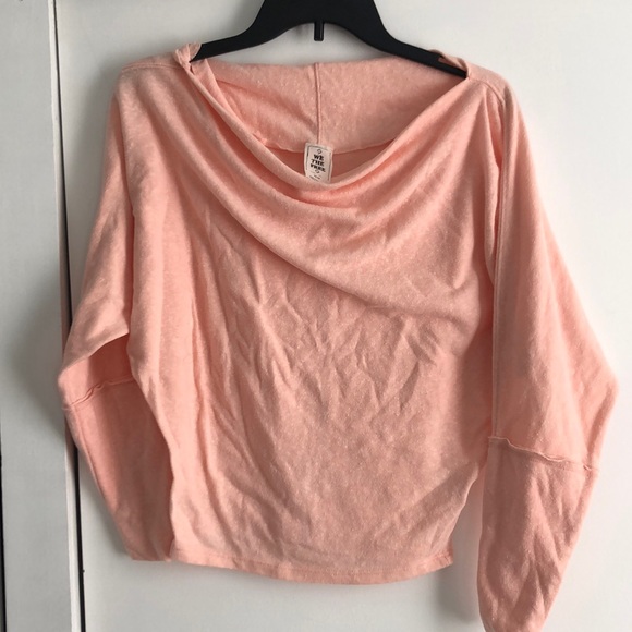 Free People Sweaters - NEW FREE PEOPLE coral slouchy sweater